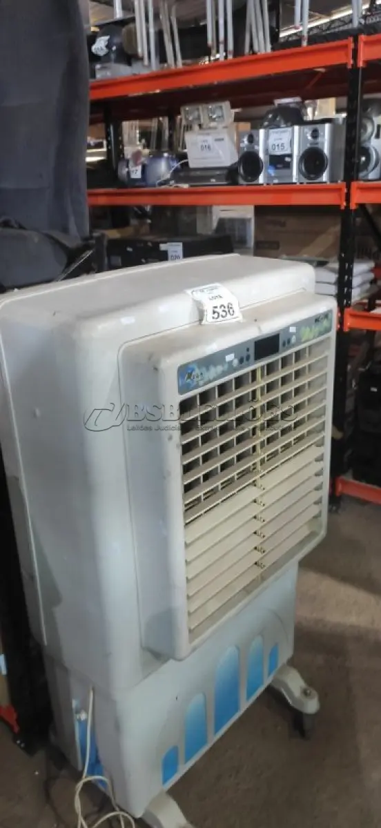 LOTE 536 - 01 CLIMATIZADOR MODELO CM-700 220V MARCA MEGA. (NO ESTADO) ATENÇÃO! FAZER A VISITAÇÃO ANTES DE ARREMATAR, NÃO SABEMOS SE FUNCIONA, LEILÃO NÃO TEM GARANTIA E NEM DEVOLUÇÃO, SUJEITO A POSSÍVEIS AVARIAS VISÍVEIS/OCULTAS E/OU AUSÊNCIA DE COMPONENTES.
