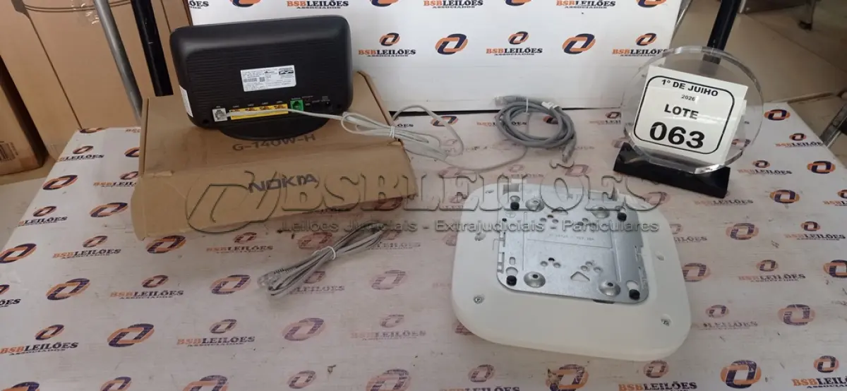 LOTE 063 - 02 ROTEADORES MARCA CISCO E VIVO. (NO ESTADO) ATENÇÃO! FAZER A VISITAÇÃO ANTES DE ARREMATAR, NÃO SABEMOS SE FUNCIONA, LEILÃO NÃO TEM GARANTIA E NEM DEVOLUÇÃO, SUJEITO A POSSÍVEIS AVARIAS VISÍVEIS/OCULTAS E/OU AUSÊNCIA DE COMPONENTES.