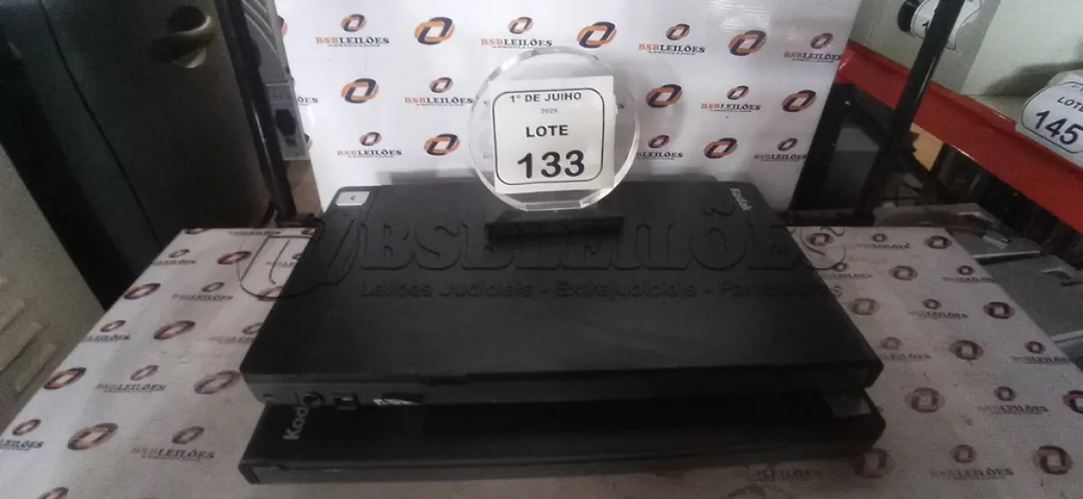 LOTE 133 - 02 SCANNERS DE MESA MARCA KODAK. (NO ESTADO) ATENÇÃO! FAZER A VISITAÇÃO ANTES DE ARREMATAR, NÃO SABEMOS SE FUNCIONA, LEILÃO NÃO TEM GARANTIA E NEM DEVOLUÇÃO, SUJEITO A POSSÍVEIS AVARIAS VISÍVEIS/OCULTAS E/OU AUSÊNCIA DE COMPONENTES.