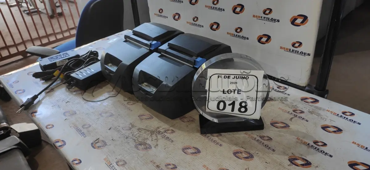 LOTE 018 - 02 IMPRESSORAS DE CUPOM MARCA DIEBOLD COM FONTE. (NO ESTADO) ATENÇÃO! FAZER A VISITAÇÃO ANTES DE ARREMATAR, NÃO SABEMOS SE FUNCIONA, LEILÃO NÃO TEM GARANTIA E NEM DEVOLUÇÃO, SUJEITO A POSSÍVEIS AVARIAS VISÍVEIS/OCULTAS E/OU AUSÊNCIA DE COMPONENTES.