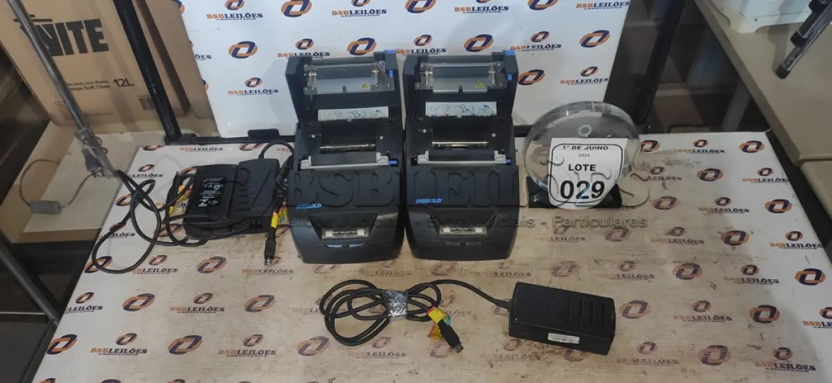LOTE 029 - 02 IMPRESSORAS DE CUPOM MARCA DIEBOLD COM FONTE. (NO ESTADO) ATENÇÃO! FAZER A VISITAÇÃO ANTES DE ARREMATAR, NÃO SABEMOS SE FUNCIONA, LEILÃO NÃO TEM GARANTIA E NEM DEVOLUÇÃO, SUJEITO A POSSÍVEIS AVARIAS VISÍVEIS/OCULTAS E/OU AUSÊNCIA DE COMPONENTES.