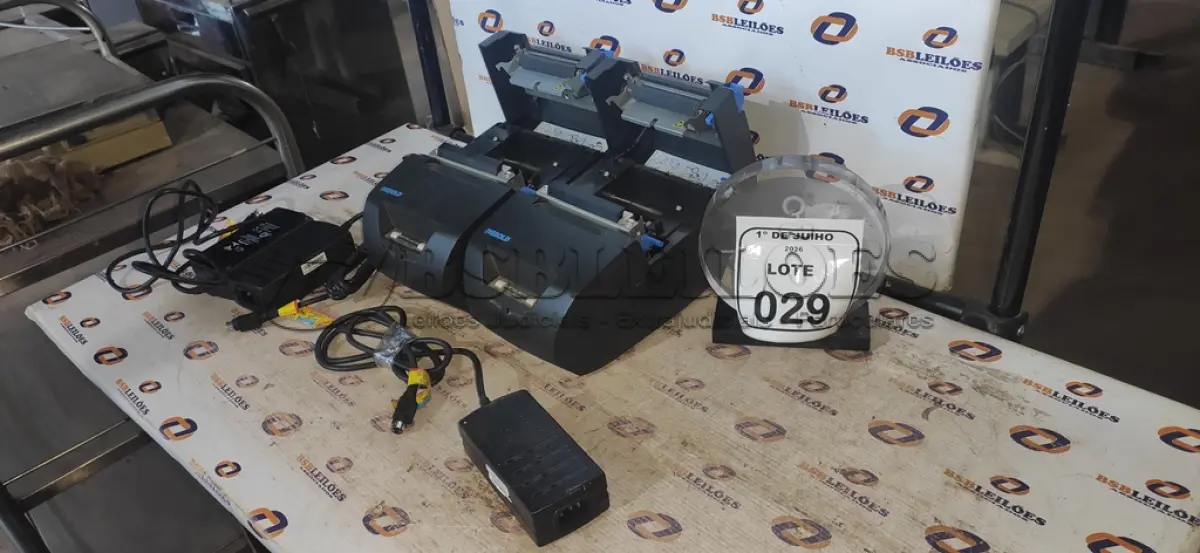 LOTE 029 - 02 IMPRESSORAS DE CUPOM MARCA DIEBOLD COM FONTE. (NO ESTADO) ATENÇÃO! FAZER A VISITAÇÃO ANTES DE ARREMATAR, NÃO SABEMOS SE FUNCIONA, LEILÃO NÃO TEM GARANTIA E NEM DEVOLUÇÃO, SUJEITO A POSSÍVEIS AVARIAS VISÍVEIS/OCULTAS E/OU AUSÊNCIA DE COMPONENTES.