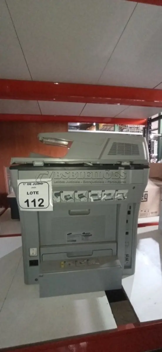LOTE 112 - 01 IMPRESSORA MODELO SCX-5835NX MARCA SAMSUNG. (NO ESTADO) ATENÇÃO! FAZER A VISITAÇÃO ANTES DE ARREMATAR, NÃO SABEMOS SE FUNCIONA, LEILÃO NÃO TEM GARANTIA E NEM DEVOLUÇÃO, SUJEITO A POSSÍVEIS AVARIAS VISÍVEIS/OCULTAS E/OU AUSÊNCIA DE COMPONENTES.