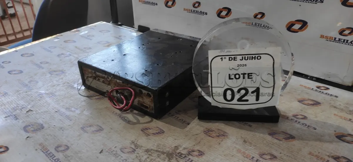 LOTE 021 - 01 RÁDIO PX MODELO COBRA 148 GTL. (NO ESTADO) ATENÇÃO! FAZER A VISITAÇÃO ANTES DE ARREMATAR, NÃO SABEMOS SE FUNCIONA, LEILÃO NÃO TEM GARANTIA E NEM DEVOLUÇÃO, SUJEITO A POSSÍVEIS AVARIAS VISÍVEIS/OCULTAS E/OU AUSÊNCIA DE COMPONENTES.