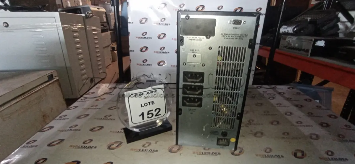 LOTE 152 - 01 NOBREAK DE 1684VA MARCA SMS. (NO ESTADO) ATENÇÃO! FAZER A VISITAÇÃO ANTES DE ARREMATAR, NÃO SABEMOS SE FUNCIONA, LEILÃO NÃO TEM GARANTIA E NEM DEVOLUÇÃO, SUJEITO A POSSÍVEIS AVARIAS VISÍVEIS/OCULTAS E/OU AUSÊNCIA DE COMPONENTES.