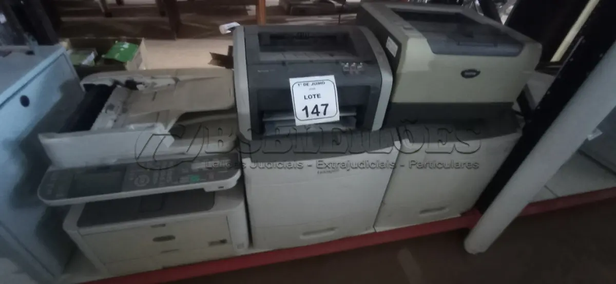 LOTE 147 - 05 IMPRESSORAS DE MARCAS E MODELOS DIVERSOS. (NO ESTADO) ATENÇÃO! FAZER A VISITAÇÃO ANTES DE ARREMATAR, NÃO SABEMOS SE FUNCIONA, LEILÃO NÃO TEM GARANTIA E NEM DEVOLUÇÃO, SUJEITO A POSSÍVEIS AVARIAS VISÍVEIS/OCULTAS E/OU AUSÊNCIA DE COMPONENTES.