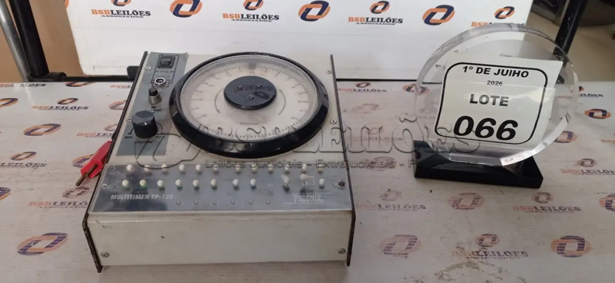 LOTE 066 - 01 MULTÍMETRO MODELO TP 120 MARCA PHOENIX. (NO ESTADO) ATENÇÃO! FAZER A VISITAÇÃO ANTES DE ARREMATAR, NÃO SABEMOS SE FUNCIONA, LEILÃO NÃO TEM GARANTIA E NEM DEVOLUÇÃO, SUJEITO A POSSÍVEIS AVARIAS VISÍVEIS/OCULTAS E/OU AUSÊNCIA DE COMPONENTES.