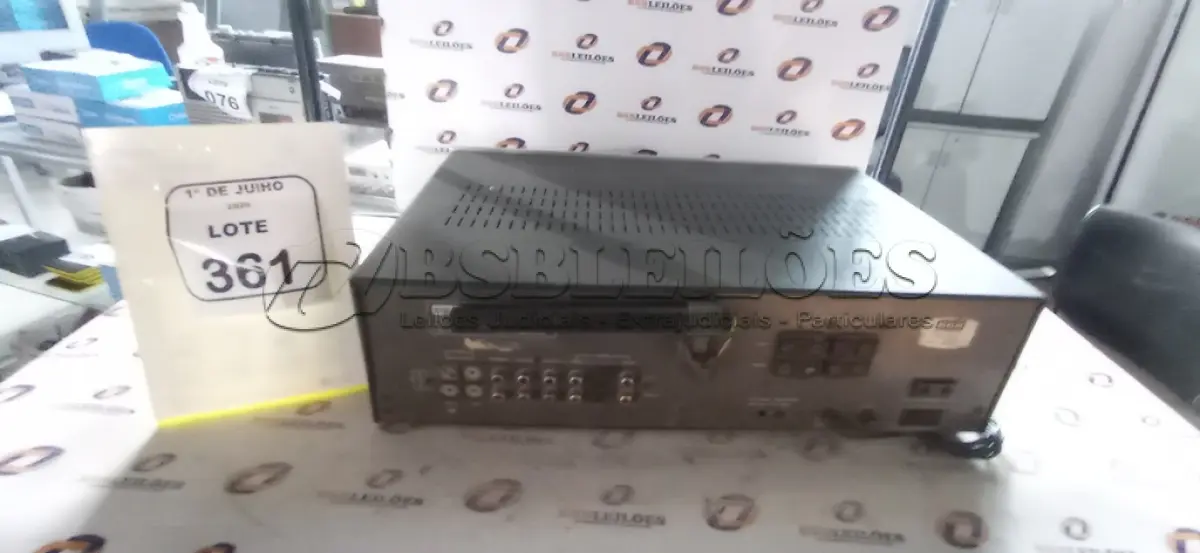 LOTE 361 - 01 RECEIVER ESTÉREO MODELO SR-2000 MARCA CCE. (NO ESTADO) ATENÇÃO! FAZER A VISITAÇÃO ANTES DE ARREMATAR, NÃO SABEMOS SE FUNCIONA, LEILÃO NÃO TEM GARANTIA E NEM DEVOLUÇÃO, SUJEITO A POSSÍVEIS AVARIAS VISÍVEIS/OCULTAS E/OU AUSÊNCIA DE COMPONENTES.