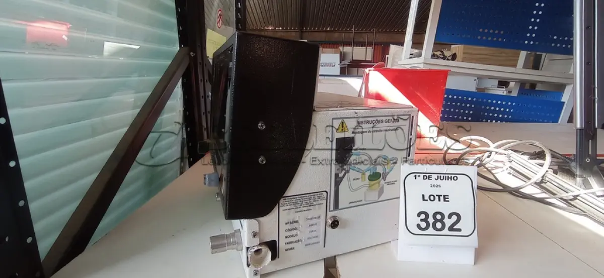 LOTE 382 - 01 VENTILADOR PULMONAR AVENXX SVB19. (NO ESTADO) ATENÇÃO! FAZER A VISITAÇÃO ANTES DE ARREMATAR, NÃO SABEMOS SE FUNCIONA, LEILÃO NÃO TEM GARANTIA E NEM DEVOLUÇÃO, SUJEITO A POSSÍVEIS AVARIAS VISÍVEIS/OCULTAS E/OU AUSÊNCIA DE COMPONENTES.
