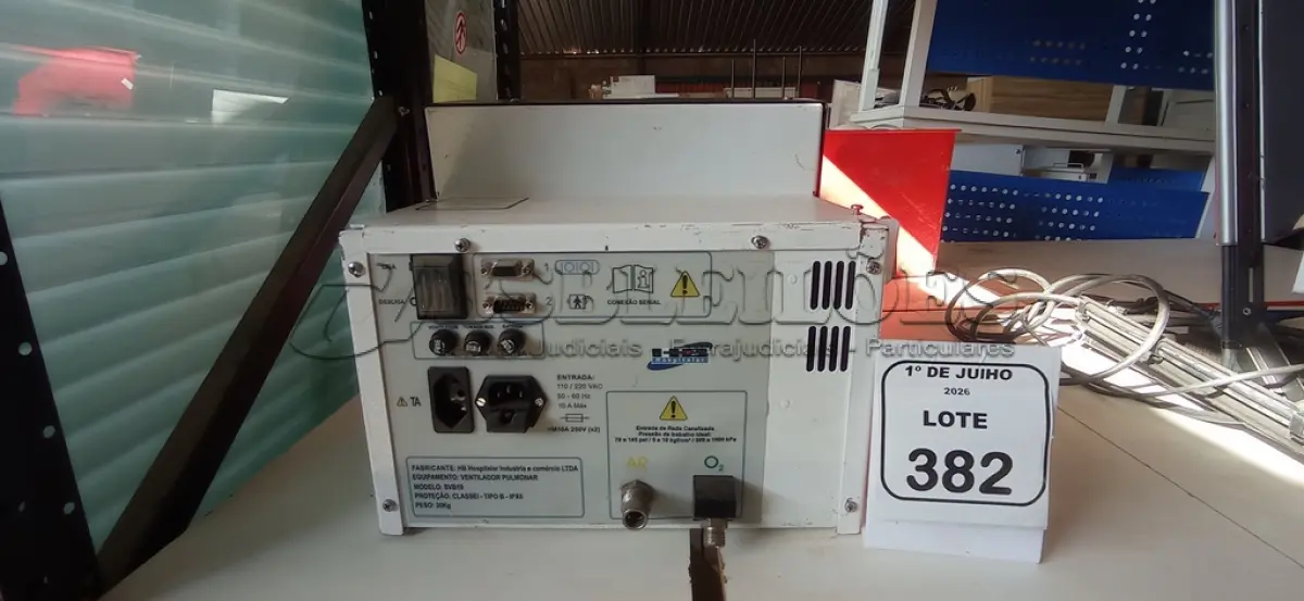 LOTE 382 - 01 VENTILADOR PULMONAR AVENXX SVB19. (NO ESTADO) ATENÇÃO! FAZER A VISITAÇÃO ANTES DE ARREMATAR, NÃO SABEMOS SE FUNCIONA, LEILÃO NÃO TEM GARANTIA E NEM DEVOLUÇÃO, SUJEITO A POSSÍVEIS AVARIAS VISÍVEIS/OCULTAS E/OU AUSÊNCIA DE COMPONENTES.