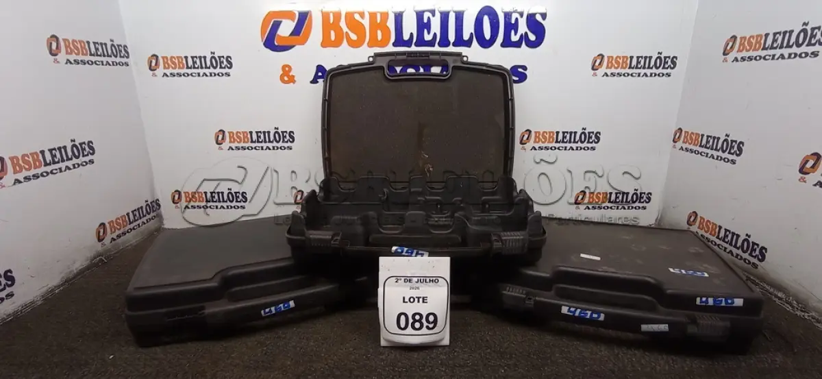 LOTE 089 - 03 CASES DE PLÁSTICO. (NO ESTADO) ATENÇÃO! FAZER A VISITAÇÃO ANTES DE ARREMATAR, NÃO SABEMOS SE FUNCIONA, LEILÃO NÃO TEM GARANTIA E NEM DEVOLUÇÃO, SUJEITO A POSSÍVEIS AVARIAS VISÍVEIS/OCULTAS E/OU AUSÊNCIA DE COMPONENTES.