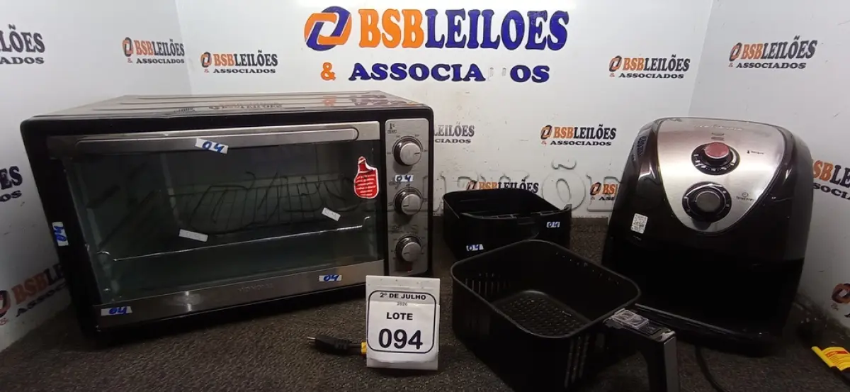 LOTE 094 - 01 FORNO ELÉTRICO 52L MARCA MONDIAL E 01 AIRFRYER 220V MARCA MONDIAL. (NO ESTADO) ATENÇÃO! FAZER A VISITAÇÃO ANTES DE ARREMATAR, NÃO SABEMOS SE FUNCIONA, LEILÃO NÃO TEM GARANTIA E NEM DEVOLUÇÃO, SUJEITO A POSSÍVEIS AVARIAS VISÍVEIS/OCULTAS E/OU AUSÊNCIA DE COMPONENTES.
