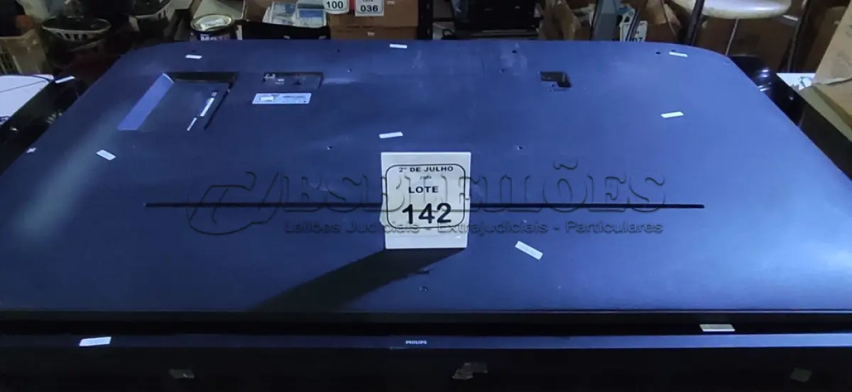 LOTE 142 - 01 TV 70’’ MARCA PHILIPS E 01 TV 60’’ PARA RETIRADA DE PEÇAS. (NO ESTADO) ATENÇÃO! FAZER A VISITAÇÃO ANTES DE ARREMATAR, NÃO SABEMOS SE FUNCIONA, LEILÃO NÃO TEM GARANTIA E NEM DEVOLUÇÃO, SUJEITO A POSSÍVEIS AVARIAS VISÍVEIS/OCULTAS E/OU AUSÊNCIA DE COMPONENTES.