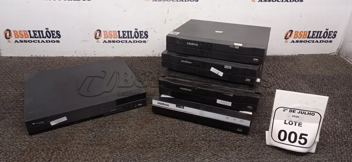 LOTE 005 - 05 APARELHOS DVR INCOMPLETOS. (NO ESTADO) ATENÇÃO! FAZER A VISITAÇÃO ANTES DE ARREMATAR, NÃO SABEMOS SE FUNCIONA, LEILÃO NÃO TEM GARANTIA E NEM DEVOLUÇÃO, SUJEITO A POSSÍVEIS AVARIAS VISÍVEIS/OCULTAS E/OU AUSÊNCIA DE COMPONENTES.
