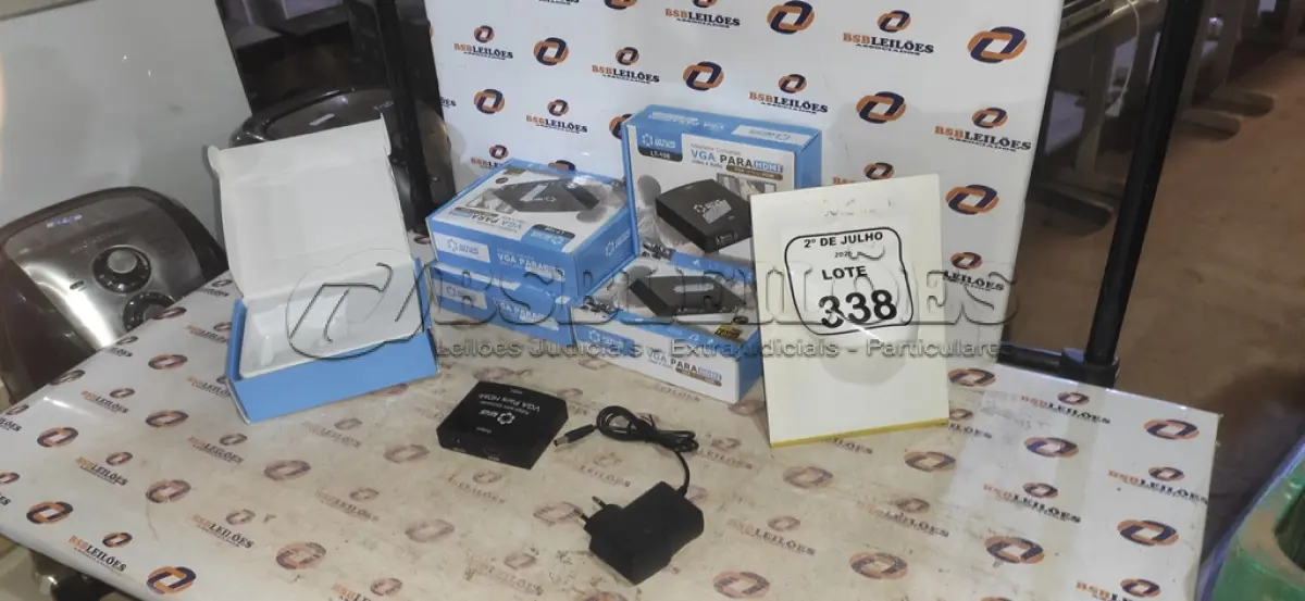 LOTE 338 - 05 ADAPTADORES CONVERSOR VGA PARA HDMI MARCA LOTUS. (NO ESTADO) ATENÇÃO! FAZER A VISITAÇÃO ANTES DE ARREMATAR, NÃO SABEMOS SE FUNCIONA, LEILÃO NÃO TEM GARANTIA E NEM DEVOLUÇÃO, SUJEITO A POSSÍVEIS AVARIAS VISÍVEIS/OCULTAS E/OU AUSÊNCIA DE COMPONENTES.
