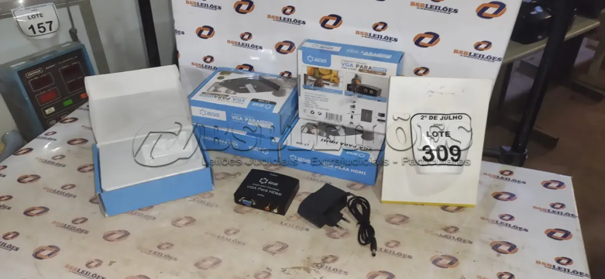 LOTE 309 - 05 ADAPTADORES CONVERSOR VGA PARA HDMI MARCA LOTUS. (NO ESTADO) ATENÇÃO! FAZER A VISITAÇÃO ANTES DE ARREMATAR, NÃO SABEMOS SE FUNCIONA, LEILÃO NÃO TEM GARANTIA E NEM DEVOLUÇÃO, SUJEITO A POSSÍVEIS AVARIAS VISÍVEIS/OCULTAS E/OU AUSÊNCIA DE COMPONENTES.