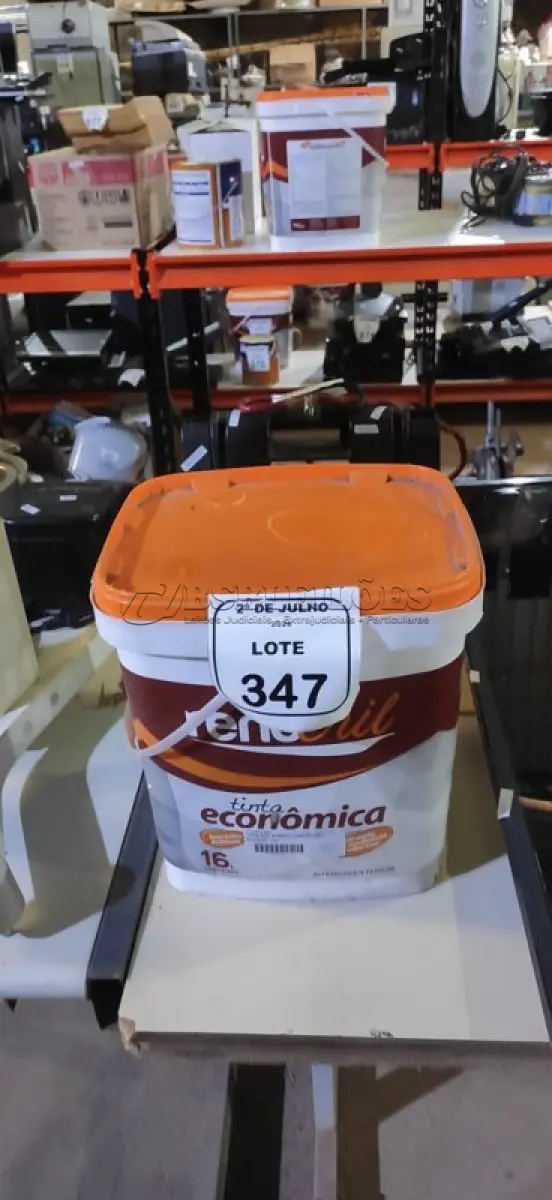 LOTE 347 - 01 BALDE DE TINTA ECONÔMICA 16L NA COR BRANCO NEVE MARCA RENOCRIL. (NO ESTADO) ATENÇÃO! FAZER A VISITAÇÃO ANTES DE ARREMATAR, NÃO SABEMOS SE FUNCIONA, LEILÃO NÃO TEM GARANTIA E NEM DEVOLUÇÃO, SUJEITO A POSSÍVEIS AVARIAS VISÍVEIS/OCULTAS E/OU AUSÊNCIA DE COMPONENTES.