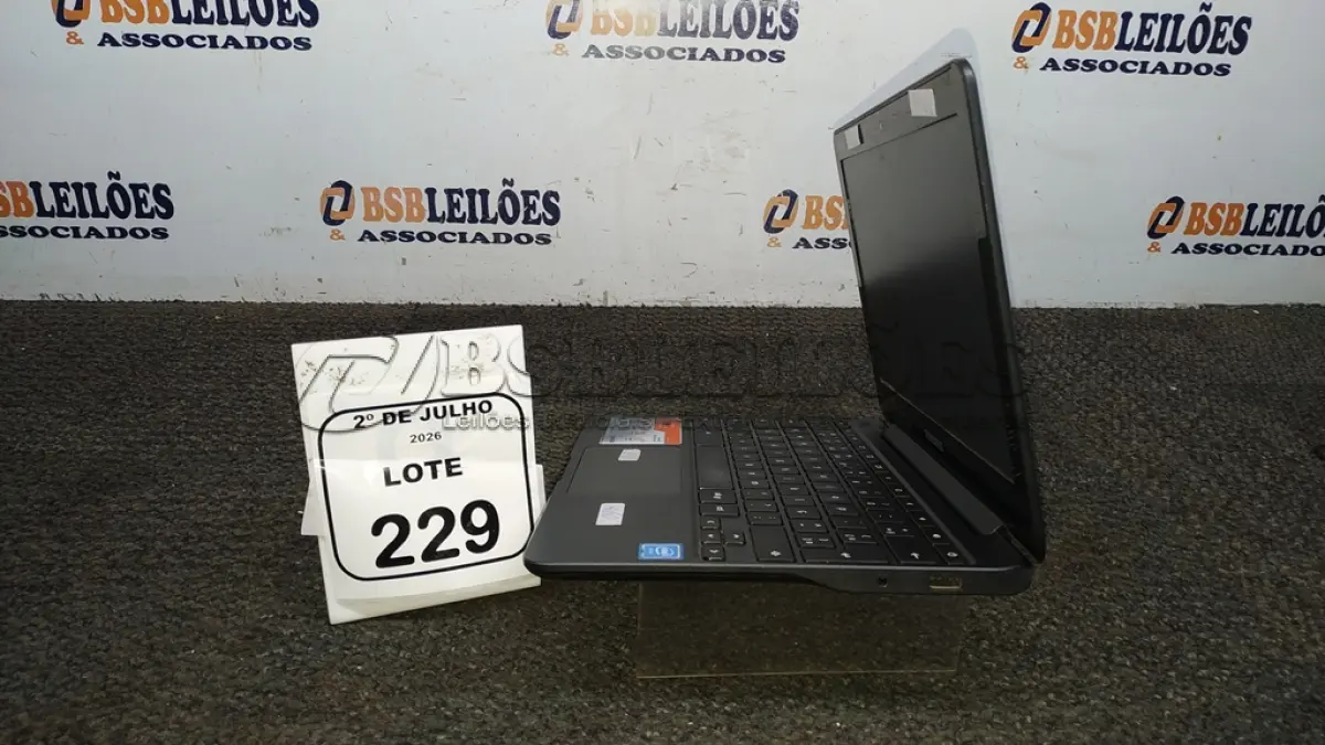 LOTE 229 - 01 CROMEBOOK LINHA CONNECT MEMÓRIA 2GB, 16GB E.MMC TELA DE 11.6’’ MARCA SAMSUNG SEM FONTE. (NO ESTADO) ATENÇÃO! FAZER A VISITAÇÃO ANTES DE ARREMATAR, NÃO SABEMOS SE FUNCIONA, LEILÃO NÃO TEM GARANTIA E NEM DEVOLUÇÃO, SUJEITO A POSSÍVEIS AVARIAS VISÍVEIS/OCULTAS E/OU AUSÊNCIA DE COMPONENTES.