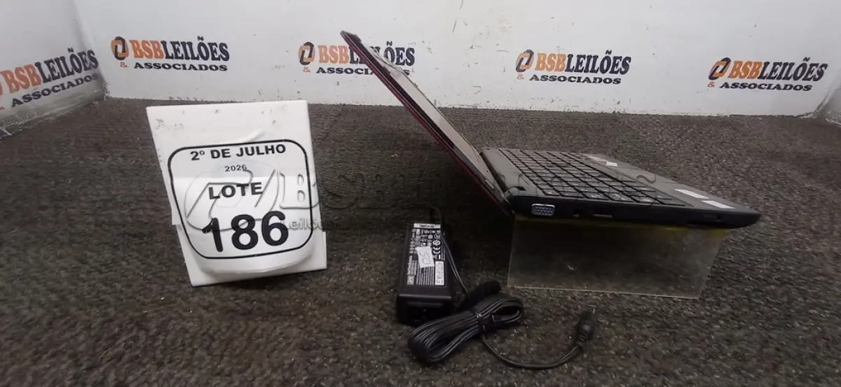 LOTE 186 - 01 NOTEBOOK MODELO IDEAPAD S10-3 MARCA LENOVO COM FONTE. (NO ESTADO) ATENÇÃO! FAZER A VISITAÇÃO ANTES DE ARREMATAR, NÃO SABEMOS SE FUNCIONA, LEILÃO NÃO TEM GARANTIA E NEM DEVOLUÇÃO, SUJEITO A POSSÍVEIS AVARIAS VISÍVEIS/OCULTAS E/OU AUSÊNCIA DE COMPONENTES.
