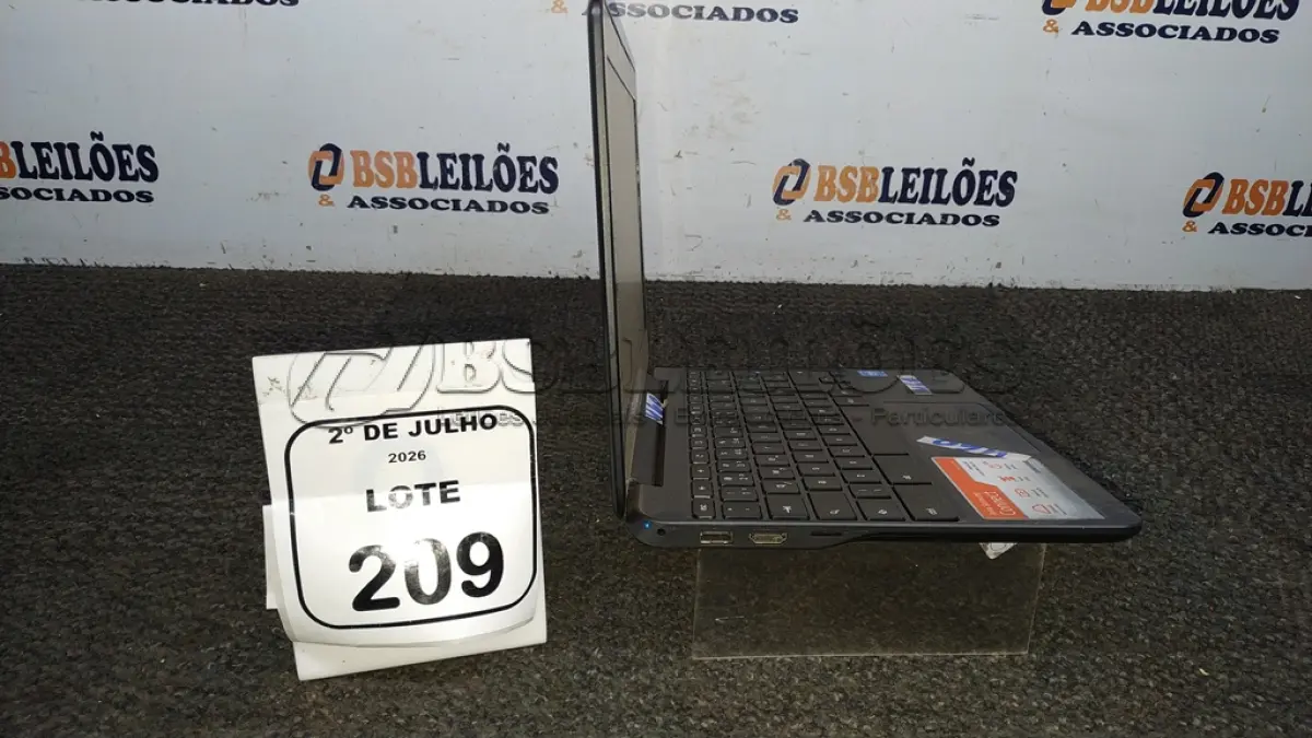 LOTE 209 - 01 CROMEBOOK LINHA CONNECT MEMÓRIA 2GB, 16GB E.MMC TELA DE 11.6’’ MARCA SAMSUNG SEM FONTE. (NO ESTADO) ATENÇÃO! FAZER A VISITAÇÃO ANTES DE ARREMATAR, NÃO SABEMOS SE FUNCIONA, LEILÃO NÃO TEM GARANTIA E NEM DEVOLUÇÃO, SUJEITO A POSSÍVEIS AVARIAS VISÍVEIS/OCULTAS E/OU AUSÊNCIA DE COMPONENTES.