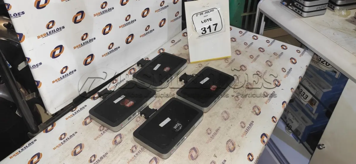 LOTE 317 - 04 MINIS COMPUTADORES TERMINAIS MARCA WYSE SEM FONTE. (NO ESTADO) ATENÇÃO! FAZER A VISITAÇÃO ANTES DE ARREMATAR, NÃO SABEMOS SE FUNCIONA, LEILÃO NÃO TEM GARANTIA E NEM DEVOLUÇÃO, SUJEITO A POSSÍVEIS AVARIAS VISÍVEIS/OCULTAS E/OU AUSÊNCIA DE COMPONENTES.