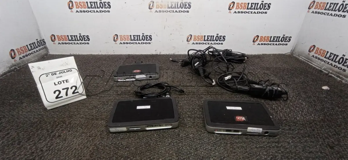 LOTE 272 - 03 MINICOMPUTADORES TERMINAIS MARCA WYSE. (NO ESTADO) ATENÇÃO! FAZER A VISITAÇÃO ANTES DE ARREMATAR, NÃO SABEMOS SE FUNCIONA, LEILÃO NÃO TEM GARANTIA E NEM DEVOLUÇÃO, SUJEITO A POSSÍVEIS AVARIAS VISÍVEIS/OCULTAS E/OU AUSÊNCIA DE COMPONENTES.