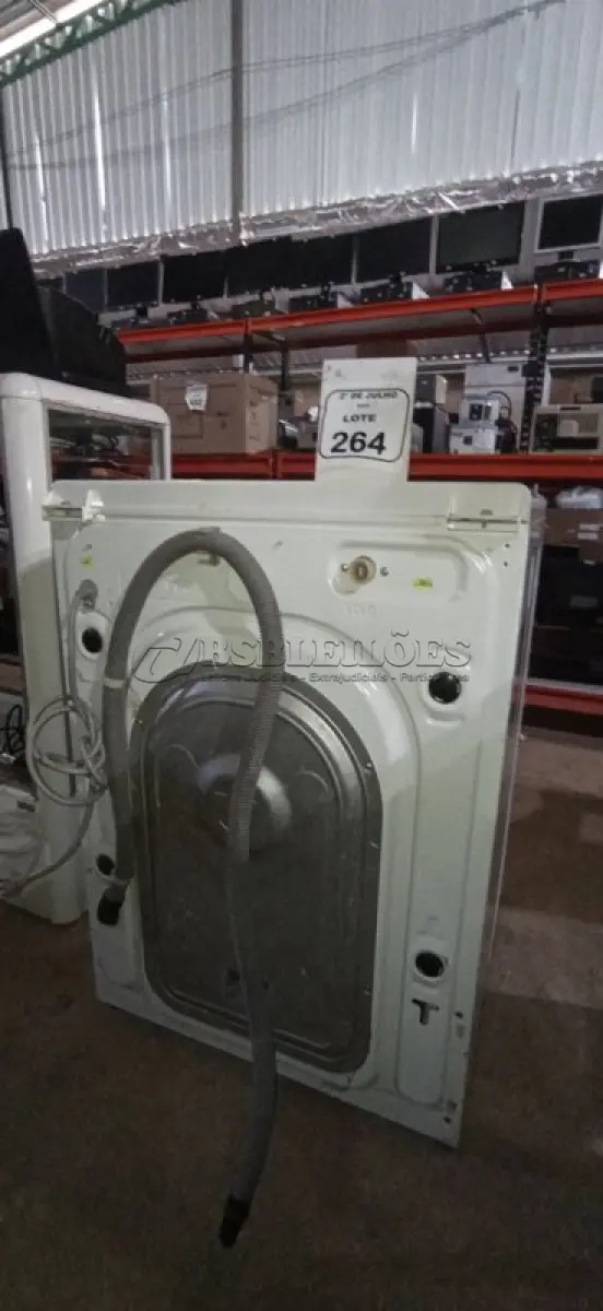LOTE 264 - 01 MÁQUINA LAVA E SECA 10,1 KG MARCA SAMSUNG. (NO ESTADO) ATENÇÃO! FAZER A VISITAÇÃO ANTES DE ARREMATAR, NÃO SABEMOS SE FUNCIONA, LEILÃO NÃO TEM GARANTIA E NEM DEVOLUÇÃO, SUJEITO A POSSÍVEIS AVARIAS VISÍVEIS/OCULTAS E/OU AUSÊNCIA DE COMPONENTES.