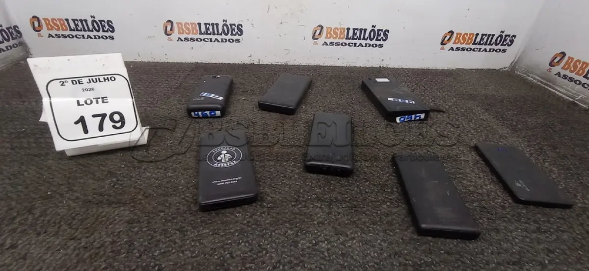 LOTE 179 - 06 CARREGADORES PORTÁTEIS DE MARCAS E MODELOS DIVERSOS. (NO ESTADO) ATENÇÃO! FAZER A VISITAÇÃO ANTES DE ARREMATAR, NÃO SABEMOS SE FUNCIONA, LEILÃO NÃO TEM GARANTIA E NEM DEVOLUÇÃO, SUJEITO A POSSÍVEIS AVARIAS VISÍVEIS/OCULTAS E/OU AUSÊNCIA DE COMPONENTES.