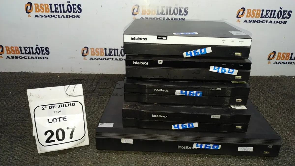 LOTE 207 - 05 APARELHOS DVR INCOMPLETOS. (NO ESTADO) ATENÇÃO! FAZER A VISITAÇÃO ANTES DE ARREMATAR, NÃO SABEMOS SE FUNCIONA, LEILÃO NÃO TEM GARANTIA E NEM DEVOLUÇÃO, SUJEITO A POSSÍVEIS AVARIAS VISÍVEIS/OCULTAS E/OU AUSÊNCIA DE COMPONENTES.
