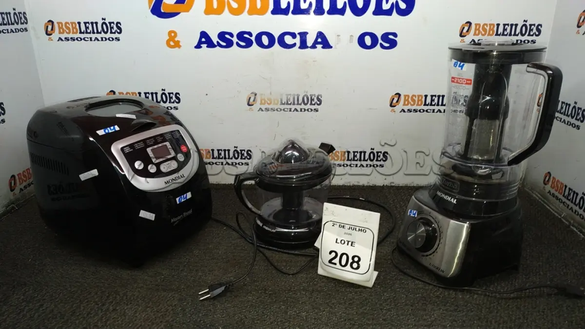 LOTE 208 - 01 PANIFICADORA, 01 ESPREMEDOR DE FRUTAS E 01 LIQUIDIFICADOR MARCA MONDIAL. (NO ESTADO) ATENÇÃO! FAZER A VISITAÇÃO ANTES DE ARREMATAR, NÃO SABEMOS SE FUNCIONA, LEILÃO NÃO TEM GARANTIA E NEM DEVOLUÇÃO, SUJEITO A POSSÍVEIS AVARIAS VISÍVEIS/OCULTAS E/OU AUSÊNCIA DE COMPONENTES.