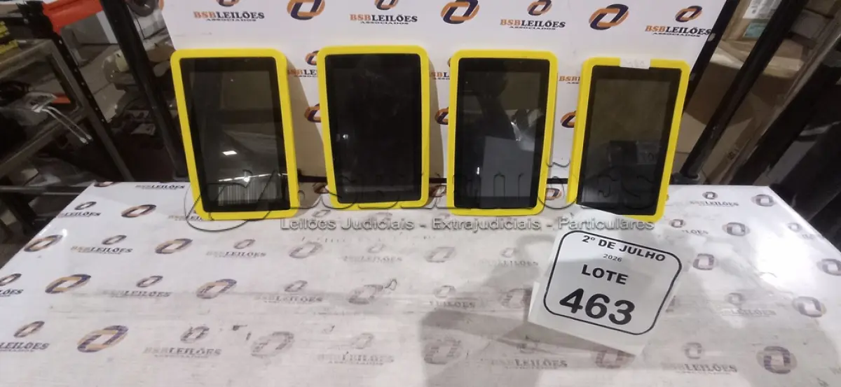 LOTE 463 - 04 TABLETS MARCA CCE. (NO ESTADO) ATENÇÃO! FAZER A VISITAÇÃO ANTES DE ARREMATAR, NÃO SABEMOS SE FUNCIONA, LEILÃO NÃO TEM GARANTIA E NEM DEVOLUÇÃO, SUJEITO A POSSÍVEIS AVARIAS VISÍVEIS/OCULTAS E/OU AUSÊNCIA DE COMPONENTES.
