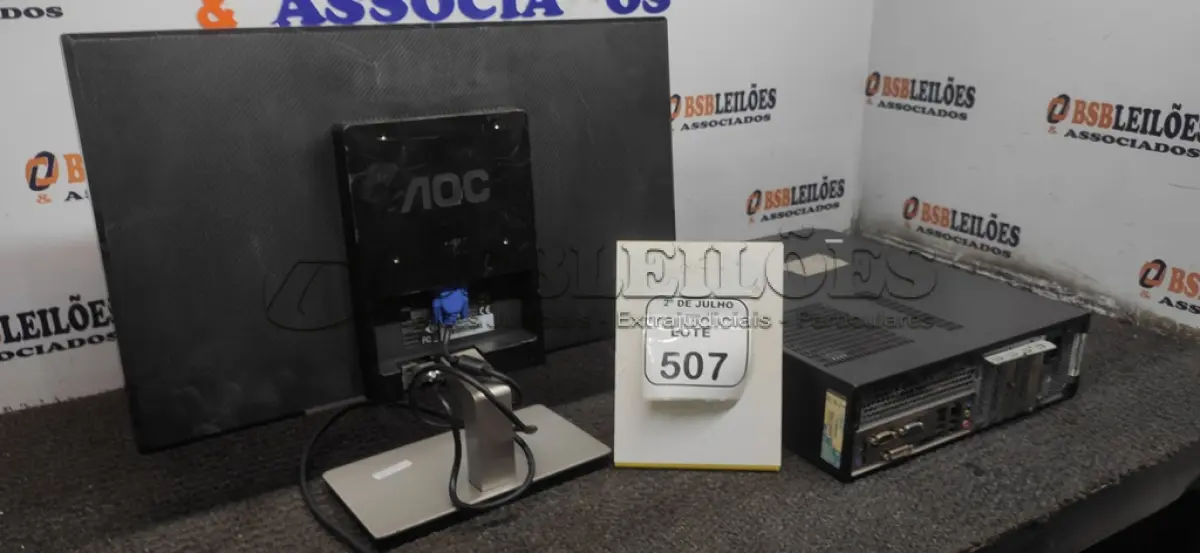 LOTE 507 - 01 MONITOR MARCA AOC E 01 CPU MARCA SAMSUNG. (NO ESTADO) ATENÇÃO! FAZER A VISITAÇÃO ANTES DE ARREMATAR, NÃO SABEMOS SE FUNCIONA, LEILÃO NÃO TEM GARANTIA E NEM DEVOLUÇÃO, SUJEITO A POSSÍVEIS AVARIAS VISÍVEIS/OCULTAS E/OU AUSÊNCIA DE COMPONENTES.