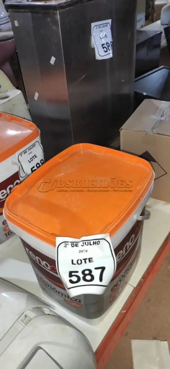LOTE 587 - 01 BALDE DE SELADOR 16L MARCA RENOCRIL. (NO ESTADO) ATENÇÃO! FAZER A VISITAÇÃO ANTES DE ARREMATAR, NÃO SABEMOS SE FUNCIONA, LEILÃO NÃO TEM GARANTIA E NEM DEVOLUÇÃO, SUJEITO A POSSÍVEIS AVARIAS VISÍVEIS/OCULTAS E/OU AUSÊNCIA DE COMPONENTES.