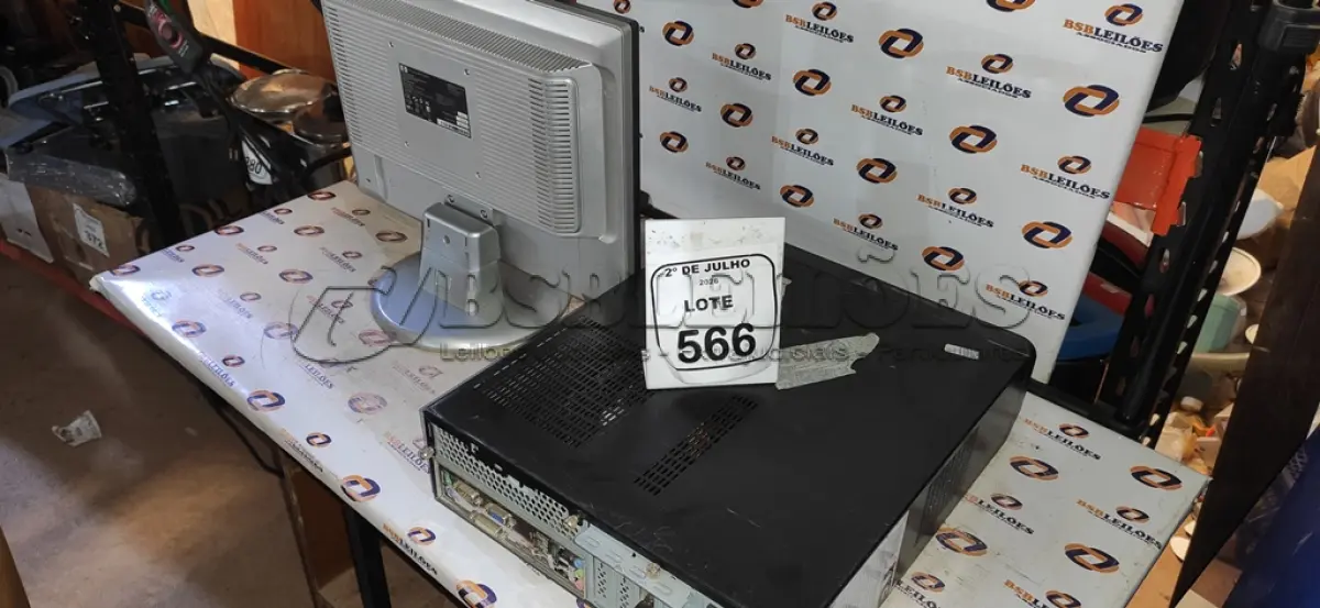 LOTE 566 - 01 MONITOR MARCA HP E 01 CPU MARCA SAMSUNG. (NO ESTADO) ATENÇÃO! FAZER A VISITAÇÃO ANTES DE ARREMATAR, NÃO SABEMOS SE FUNCIONA, LEILÃO NÃO TEM GARANTIA E NEM DEVOLUÇÃO, SUJEITO A POSSÍVEIS AVARIAS VISÍVEIS/OCULTAS E/OU AUSÊNCIA DE COMPONENTES.