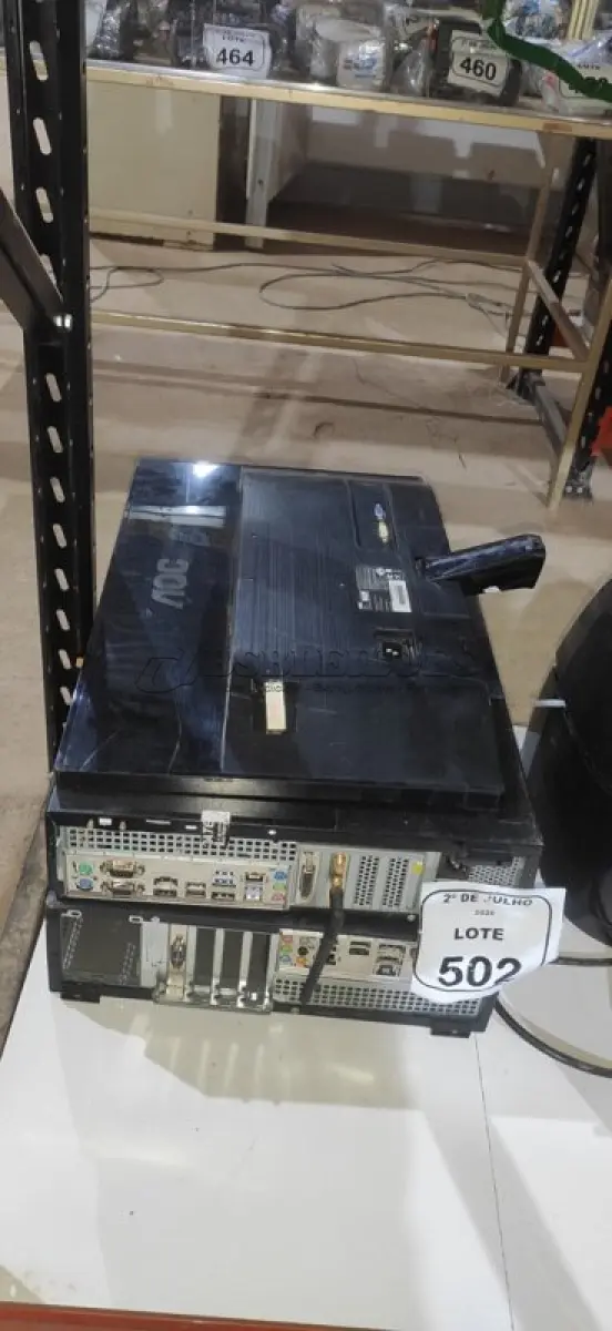 LOTE 502 - 02 CPUS E 01 MONITOR MARCA POSITIVO. (NO ESTADO) ATENÇÃO! FAZER A VISITAÇÃO ANTES DE ARREMATAR, NÃO SABEMOS SE FUNCIONA, LEILÃO NÃO TEM GARANTIA E NEM DEVOLUÇÃO, SUJEITO A POSSÍVEIS AVARIAS VISÍVEIS/OCULTAS E/OU AUSÊNCIA DE COMPONENTES.