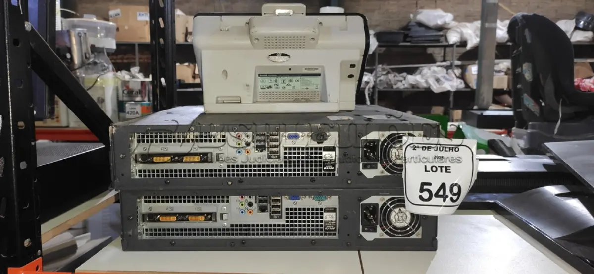 LOTE 549 - 02 GERENCIADORES DE ARMAZENAMENTO EM REDE MARCA PELCO ENDURA E 01 SCANNER MARCA KODAK. (NO ESTADO) ATENÇÃO! FAZER A VISITAÇÃO ANTES DE ARREMATAR, NÃO SABEMOS SE FUNCIONA, LEILÃO NÃO TEM GARANTIA E NEM DEVOLUÇÃO, SUJEITO A POSSÍVEIS AVARIAS VISÍVEIS/OCULTAS E/OU AUSÊNCIA DE COMPONENTES.