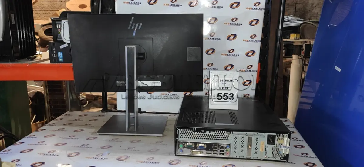 LOTE 553 - 01 MONITOR MARCA HP E 01 CPU MARCA ITAUTEC. (NO ESTADO) ATENÇÃO! FAZER A VISITAÇÃO ANTES DE ARREMATAR, NÃO SABEMOS SE FUNCIONA, LEILÃO NÃO TEM GARANTIA E NEM DEVOLUÇÃO, SUJEITO A POSSÍVEIS AVARIAS VISÍVEIS/OCULTAS E/OU AUSÊNCIA DE COMPONENTES.