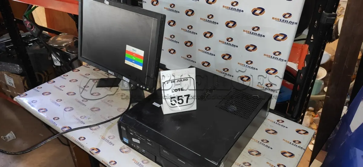 LOTE 557 - 01 MONITOR MARCA LG E 01 CPU MARCA ITAUTEC. (NO ESTADO) ATENÇÃO! FAZER A VISITAÇÃO ANTES DE ARREMATAR, NÃO SABEMOS SE FUNCIONA, LEILÃO NÃO TEM GARANTIA E NEM DEVOLUÇÃO, SUJEITO A POSSÍVEIS AVARIAS VISÍVEIS/OCULTAS E/OU AUSÊNCIA DE COMPONENTES.