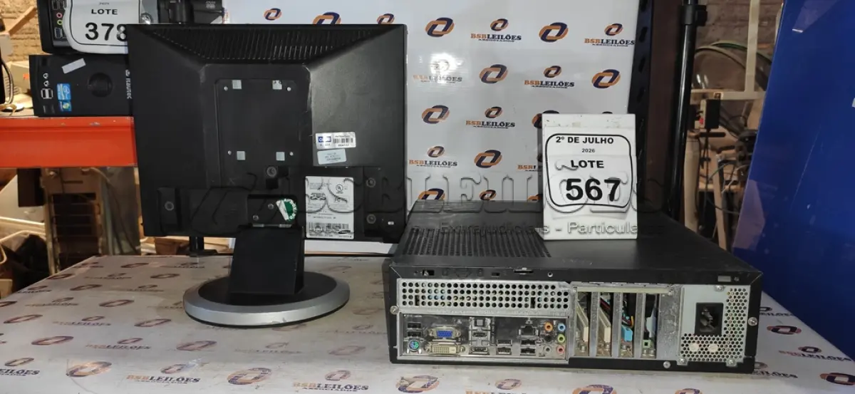 LOTE 567 - 01 MONITOR MARCA SAMSUNG E 01 CPU MARCA ITAUTEC. (NO ESTADO) ATENÇÃO! FAZER A VISITAÇÃO ANTES DE ARREMATAR, NÃO SABEMOS SE FUNCIONA, LEILÃO NÃO TEM GARANTIA E NEM DEVOLUÇÃO, SUJEITO A POSSÍVEIS AVARIAS VISÍVEIS/OCULTAS E/OU AUSÊNCIA DE COMPONENTES.