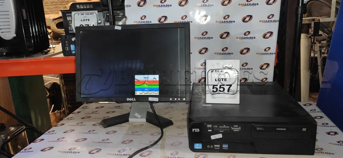 LOTE 557 - 01 MONITOR MARCA LG E 01 CPU MARCA ITAUTEC. (NO ESTADO) ATENÇÃO! FAZER A VISITAÇÃO ANTES DE ARREMATAR, NÃO SABEMOS SE FUNCIONA, LEILÃO NÃO TEM GARANTIA E NEM DEVOLUÇÃO, SUJEITO A POSSÍVEIS AVARIAS VISÍVEIS/OCULTAS E/OU AUSÊNCIA DE COMPONENTES.