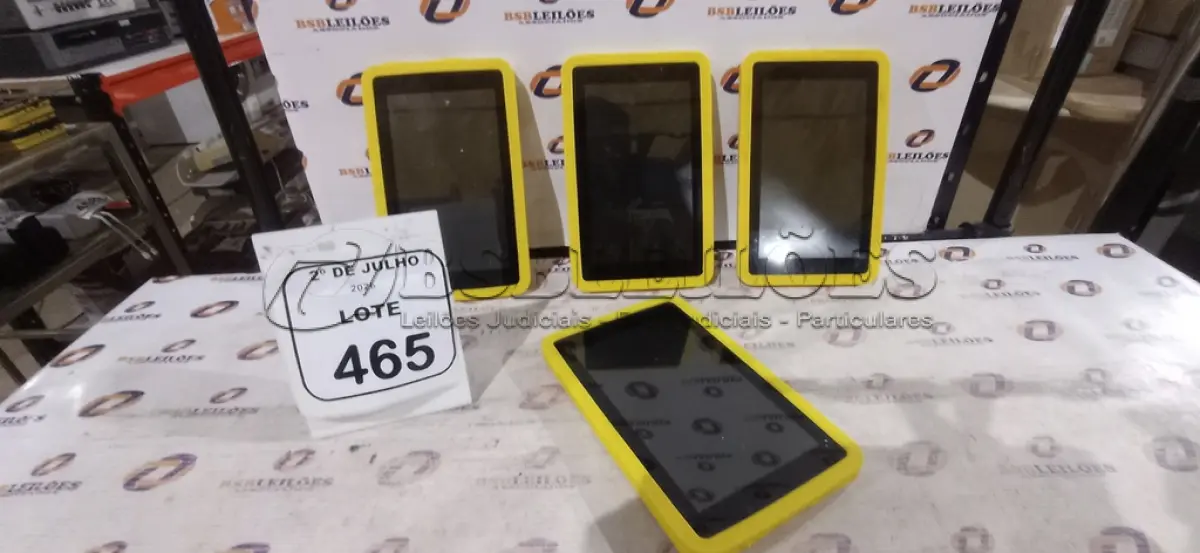 LOTE 465 - 04 TABLETS MARCA CCE. (NO ESTADO) ATENÇÃO! FAZER A VISITAÇÃO ANTES DE ARREMATAR, NÃO SABEMOS SE FUNCIONA, LEILÃO NÃO TEM GARANTIA E NEM DEVOLUÇÃO, SUJEITO A POSSÍVEIS AVARIAS VISÍVEIS/OCULTAS E/OU AUSÊNCIA DE COMPONENTES.