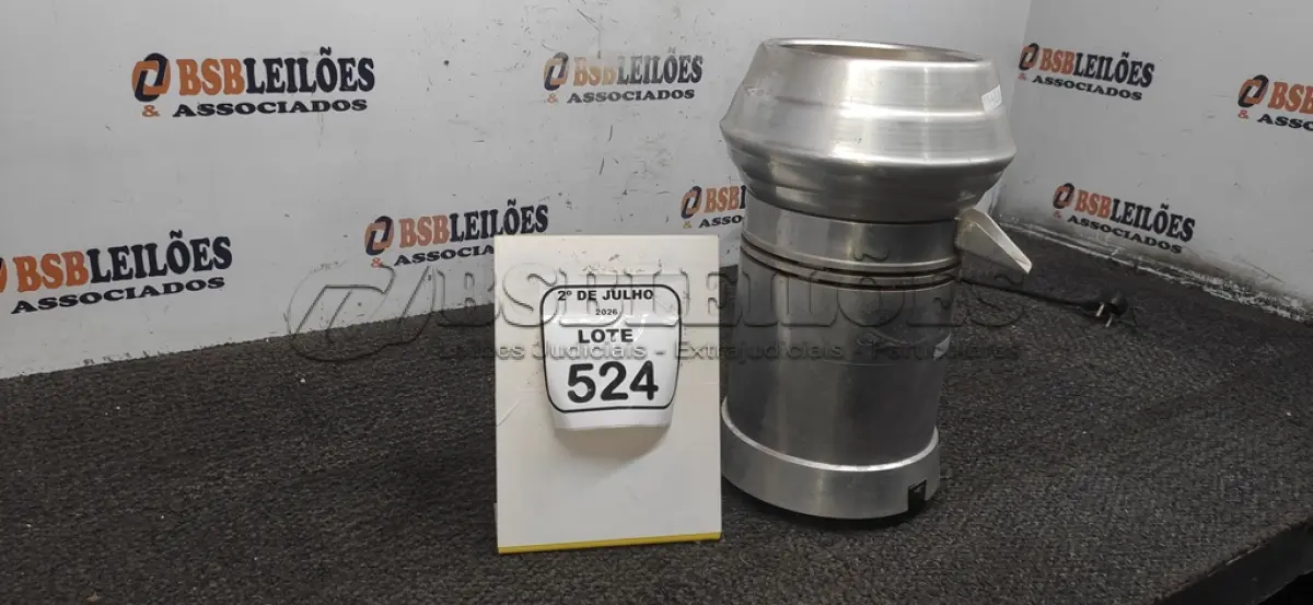 LOTE 524 - 01 ESPREMEDOR DE FRUTAS INDUSTRIAL. (NO ESTADO) ATENÇÃO! FAZER A VISITAÇÃO ANTES DE ARREMATAR, NÃO SABEMOS SE FUNCIONA, LEILÃO NÃO TEM GARANTIA E NEM DEVOLUÇÃO, SUJEITO A POSSÍVEIS AVARIAS VISÍVEIS/OCULTAS E/OU AUSÊNCIA DE COMPONENTES.