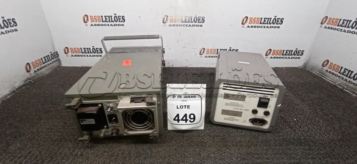LOTE 449 - 01 BOMBA DE VÁCUO MODELO LKB VACUGENE MARCA PHARMACIA E 01 REGISTRADOR DE TEMPERATURA DIGITAL MODELO TYPE 3874 MARCA YEW. (NO ESTADO) ATENÇÃO! FAZER A VISITAÇÃO ANTES DE ARREMATAR, NÃO SABEMOS SE FUNCIONA, LEILÃO NÃO TEM GARANTIA E NEM DEVOLUÇÃO, SUJEITO A POSSÍVEIS AVARIAS VISÍVEIS/OCULTAS E/OU AUSÊNCIA DE COMPONENTES.
