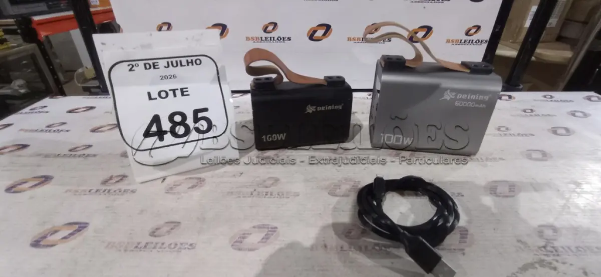 LOTE 485 - 02 POWER BANK. (NO ESTADO) ATENÇÃO! FAZER A VISITAÇÃO ANTES DE ARREMATAR, NÃO SABEMOS SE FUNCIONA, LEILÃO NÃO TEM GARANTIA E NEM DEVOLUÇÃO, SUJEITO A POSSÍVEIS AVARIAS VISÍVEIS/OCULTAS E/OU AUSÊNCIA DE COMPONENTES.