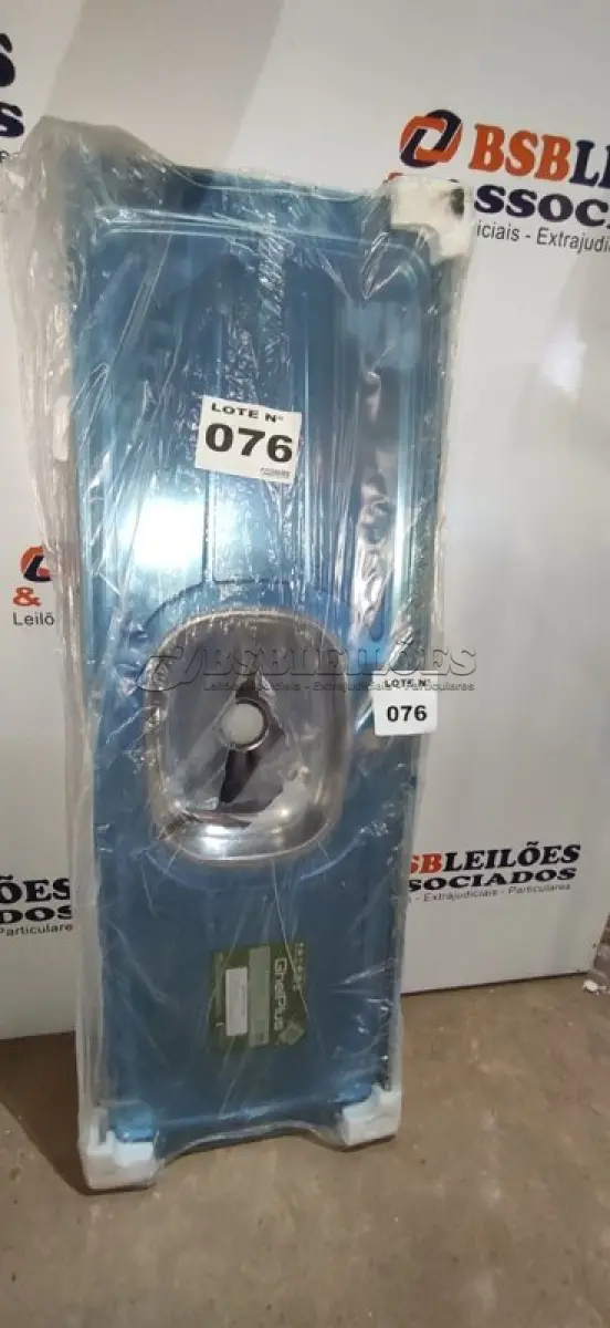 LOTE 076 - 01 PIA DE COZINHA INOX (NO ESTADO, NÃO SABEMOS SE FUNCIONA. LEILÃO NÃO TEM GARANTIA E NEM DEVOLUÇÃO, SUJEITO A POSSÍVEIS AVARIAS VISÍVEIS/OCULTAS E/OU AUSÊNCIA DE COMPONENTES)