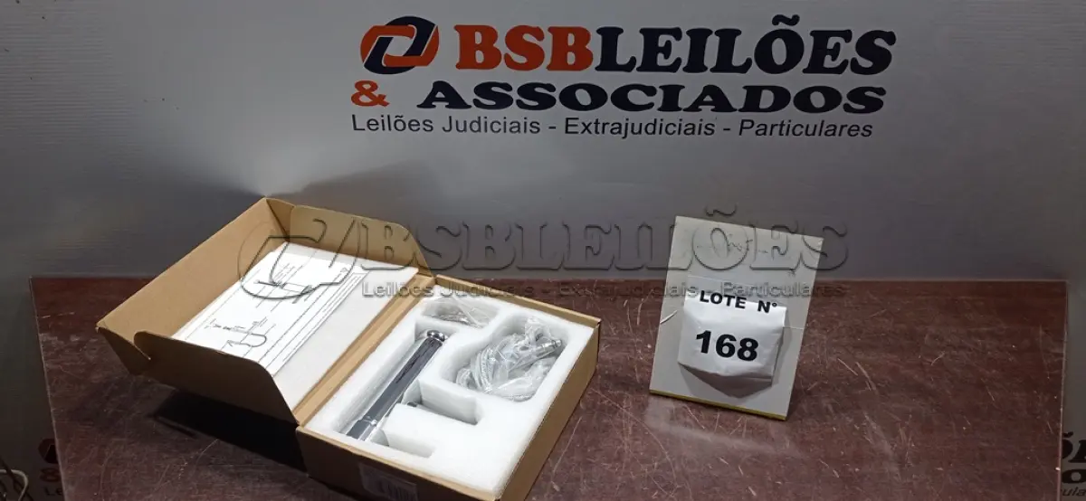 LOTE 168 - 01 TORNEIRA MISTURADOR MARCA PRIZI COM ACESSÓRIOS. (NO ESTADO) ATENÇÃO! FAZER A VISITAÇÃO ANTES DE ARREMATAR, NÃO SABEMOS SE FUNCIONA, LEILÃO NÃO TEM GARANTIA E NEM DEVOLUÇÃO, SUJEITO A POSSÍVEIS AVARIAS VISÍVEIS/OCULTAS E/OU AUSÊNCIA DE COMPONENTES.