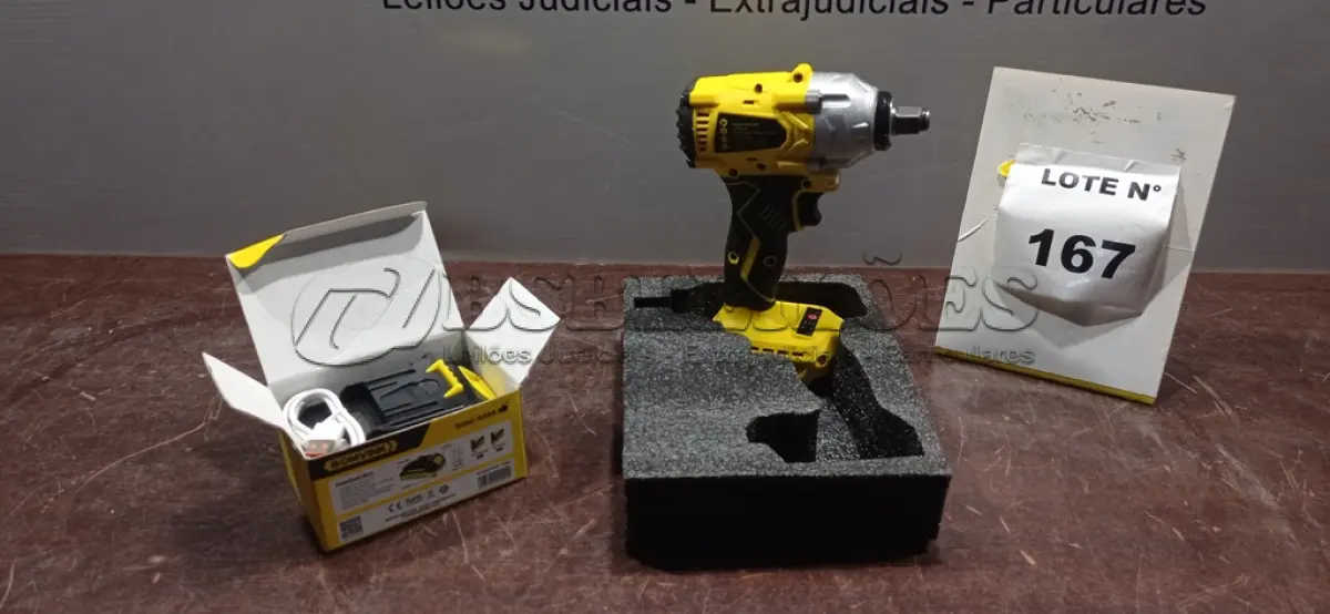 LOTE 167 - 01 CHAVE IMPACTO 21V COM CARREGADOR USB MARCA BOMVINK (NOVO). (NO ESTADO) ATENÇÃO! FAZER A VISITAÇÃO ANTES DE ARREMATAR, NÃO SABEMOS SE FUNCIONA, LEILÃO NÃO TEM GARANTIA E NEM DEVOLUÇÃO, SUJEITO A POSSÍVEIS AVARIAS VISÍVEIS/OCULTAS E/OU AUSÊNCIA DE COMPONENTES.