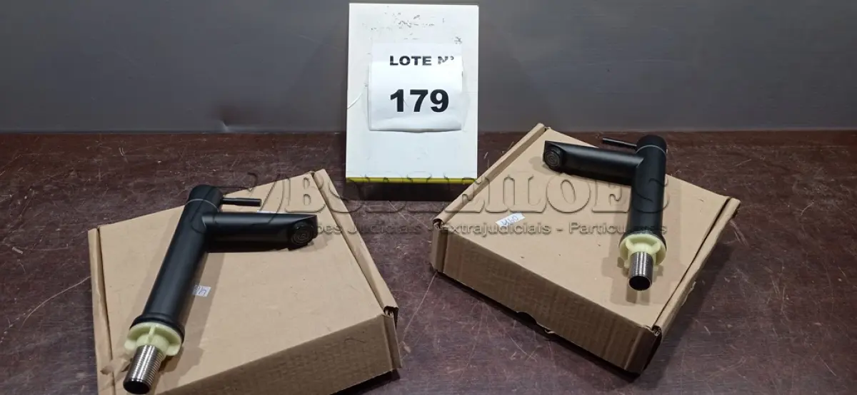 LOTE 179 - 02 TORNEIRAS MARCA PRIZI. (NO ESTADO) ATENÇÃO! FAZER A VISITAÇÃO ANTES DE ARREMATAR, NÃO SABEMOS SE FUNCIONA, LEILÃO NÃO TEM GARANTIA E NEM DEVOLUÇÃO, SUJEITO A POSSÍVEIS AVARIAS VISÍVEIS/OCULTAS E/OU AUSÊNCIA DE COMPONENTES.