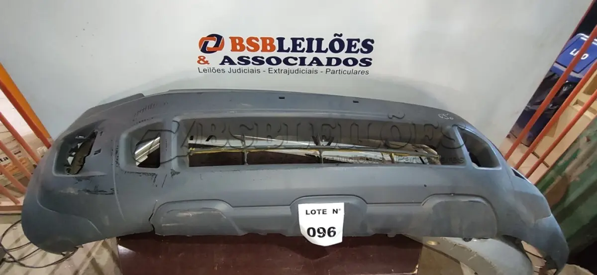LOTE 096 - 01 PARACHOQUE DO FORD FOCUS 2009 A 2013 E 01 PARACHOQUE DO FORD RANGER 2013 A 2016. (NO ESTADO, NÃO SABEMOS SE FUNCIONA. LEILÃO NÃO TEM GARANTIA E NEM DEVOLUÇÃO, SUJEITO A POSSÍVEIS AVARIAS VISÍVEIS/OCULTAS E/OU AUSÊNCIA DE COMPONENTES)