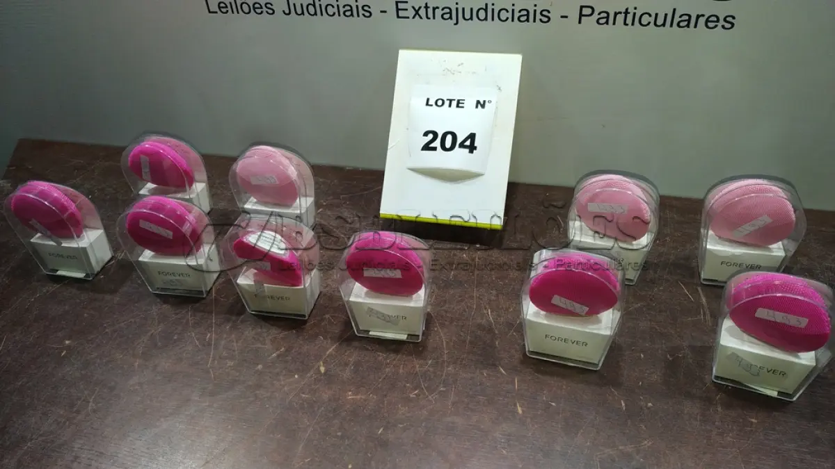 LOTE 204 - 10 ESCOVAS DE LIMPEZA FACIAL.  (NO ESTADO, NÃO SABEMOS SE FUNCIONA. LEILÃO NÃO TEM GARANTIA E NEM DEVOLUÇÃO, SUJEITO A POSSÍVEIS AVARIAS VISÍVEIS/OCULTAS E/OU AUSÊNCIA DE COMPONENTES)